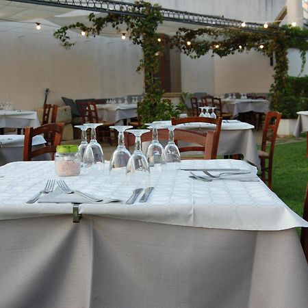 Agriturismo Il Megalite จัวร์ดิญาโน ภายนอก รูปภาพ