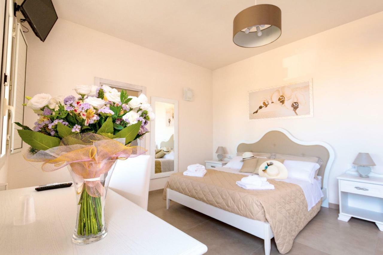 Agriturismo Il Megalite จัวร์ดิญาโน ภายนอก รูปภาพ