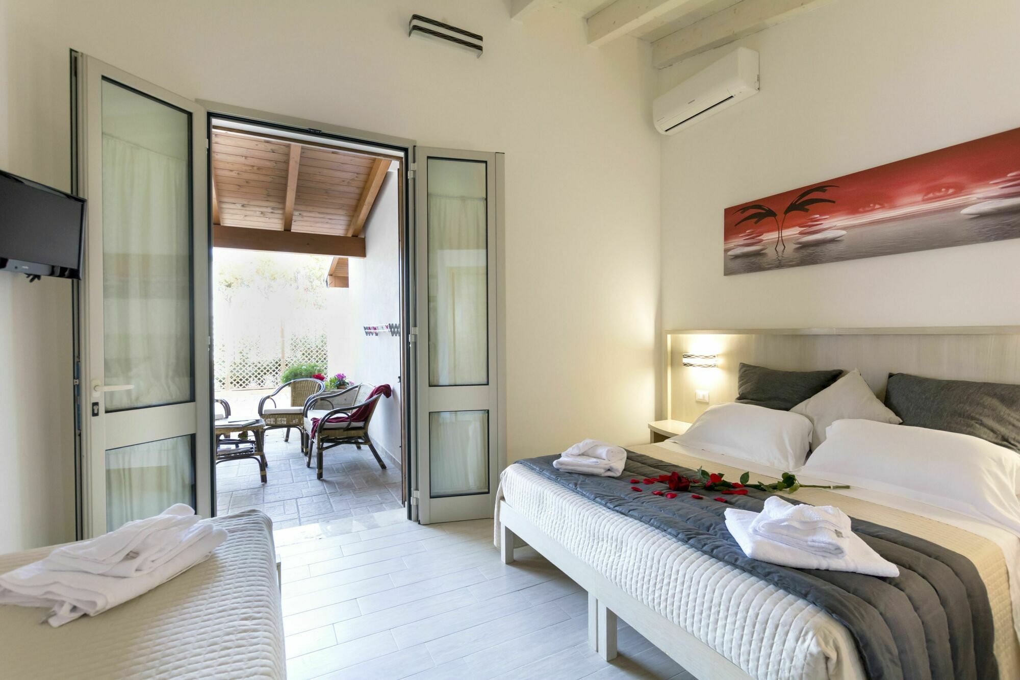 Agriturismo Il Megalite จัวร์ดิญาโน ภายนอก รูปภาพ